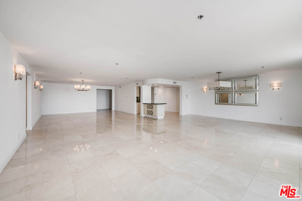 10660 Wilshire Boulevard 701 Property Photo 9