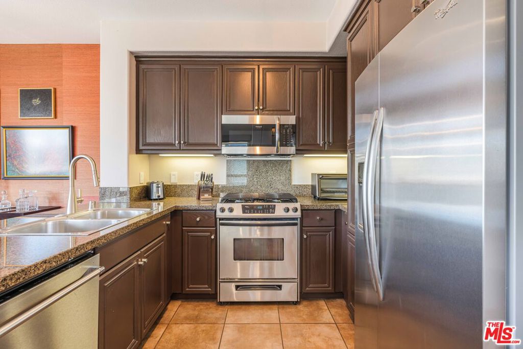 13044 Pacific Promenade 414 Property Photo 4