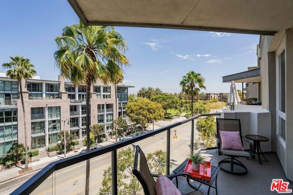 13044 Pacific Promenade 414 Property Photo 11