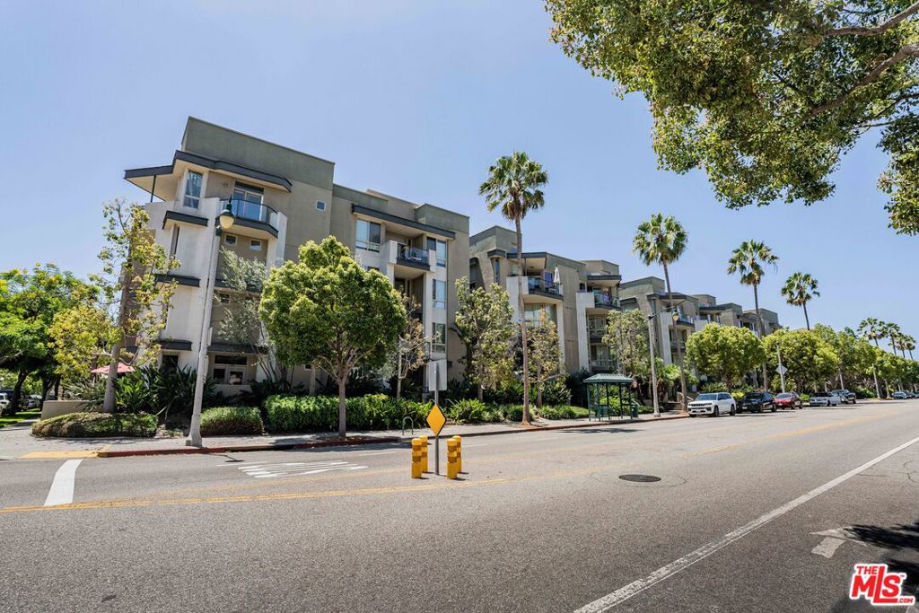 13044 Pacific Promenade 414 Property Photo 25