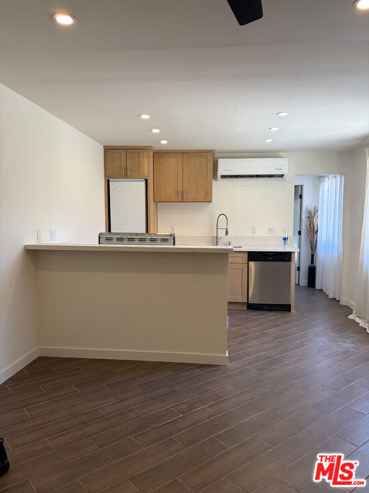 64285 Spyglass Avenue 16 Property Photo 3