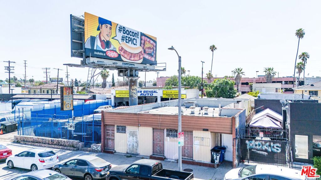 1430 S La Brea Avenue Property Photo 2