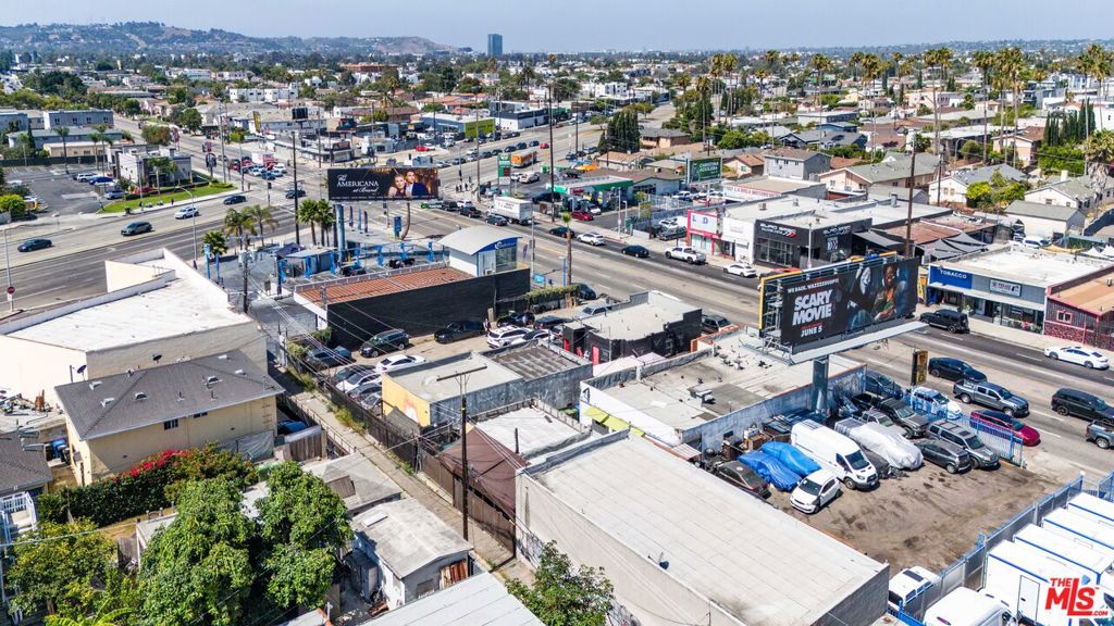 1430 S La Brea Avenue Property Photo 12