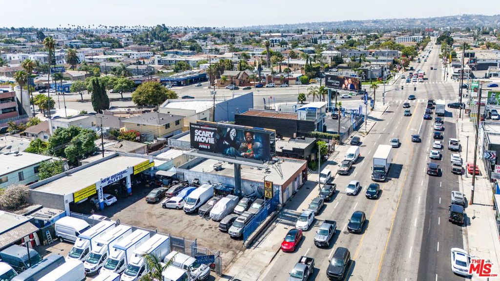 1430 S La Brea Avenue Property Photo 13