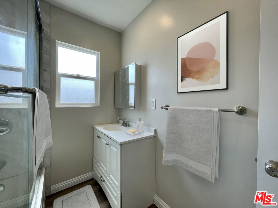 2012 S Holt Avenue Property Photo 2