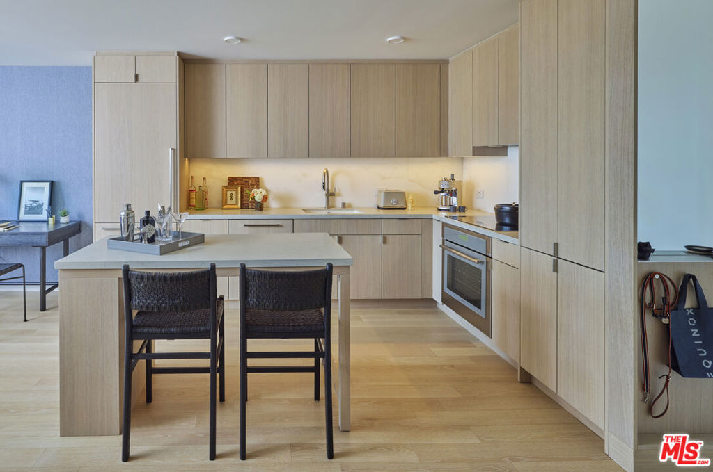 700 Broadway 439 Property Photo 2