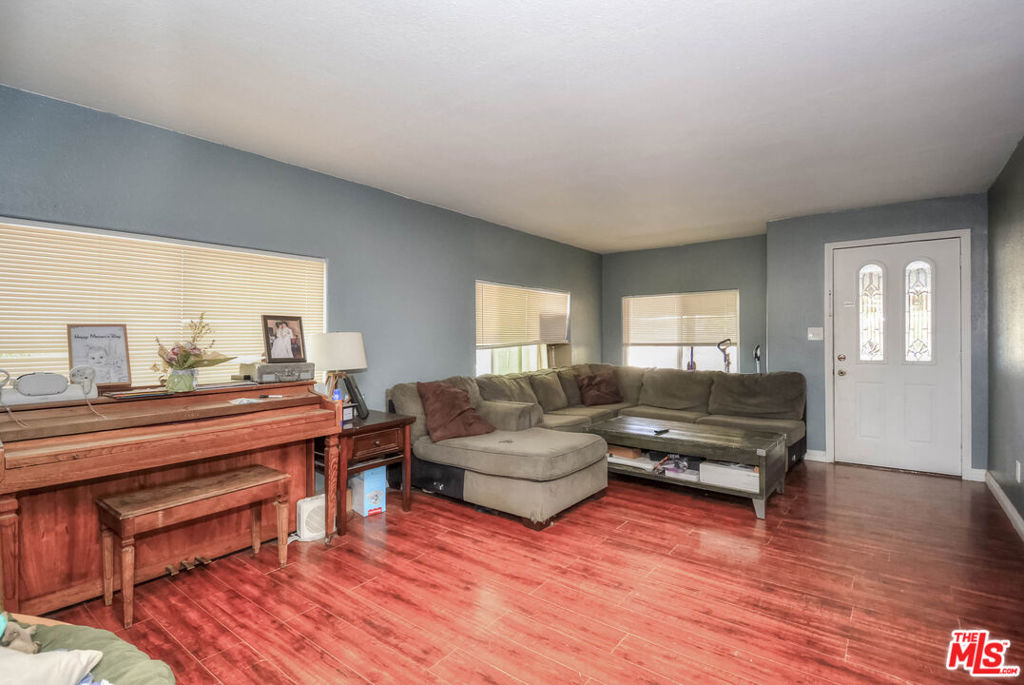 1828 Orum Road Property Photo 4