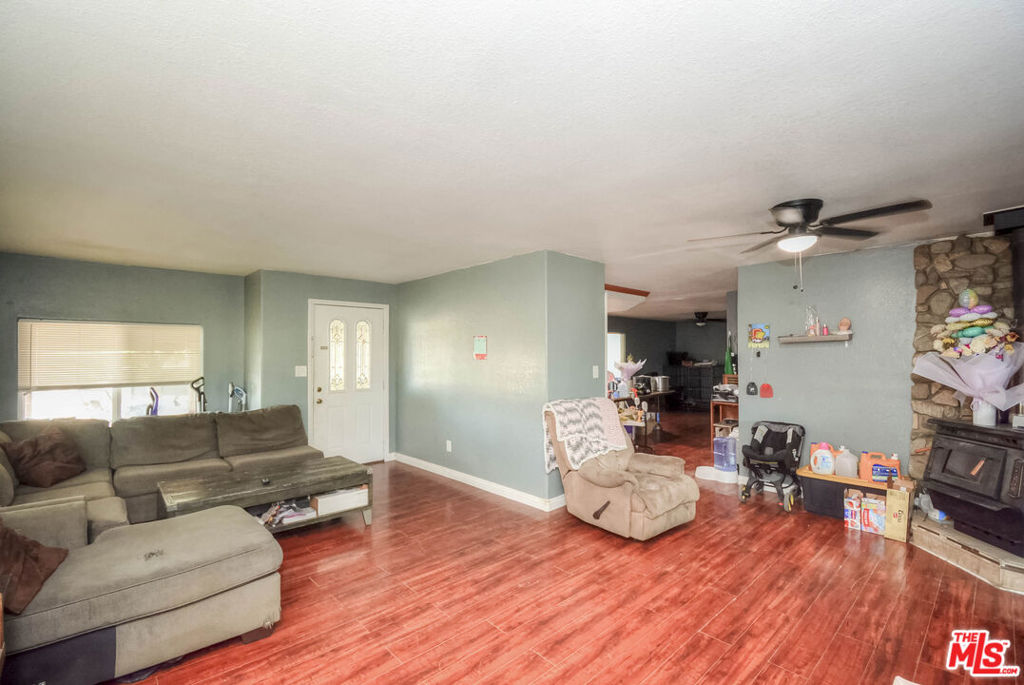 1828 Orum Road Property Photo 6