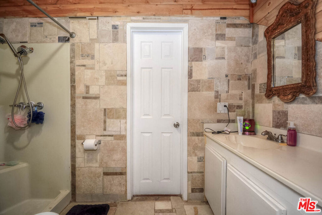 1828 Orum Road Property Photo 21