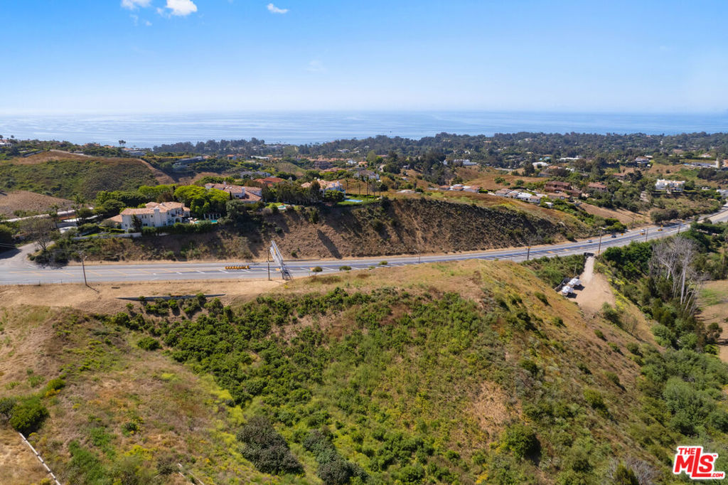 6111 Kanan Dume Road Property Photo 9