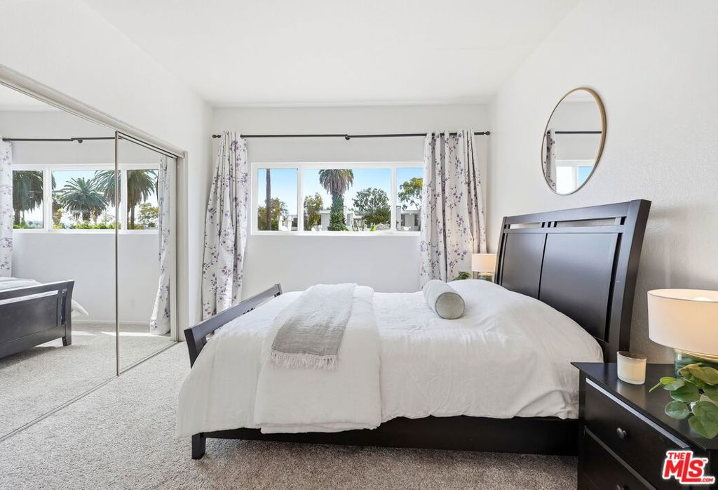 11918 Avon Way 6 Property Photo 17