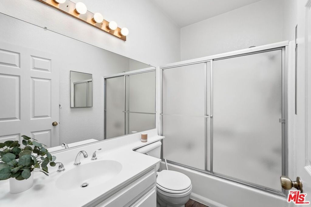 11918 Avon Way 6 Property Photo 24