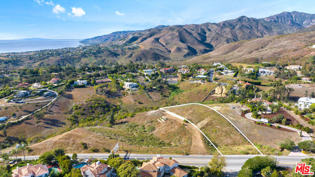 5981 Kanan Dume Road Property Photo 5