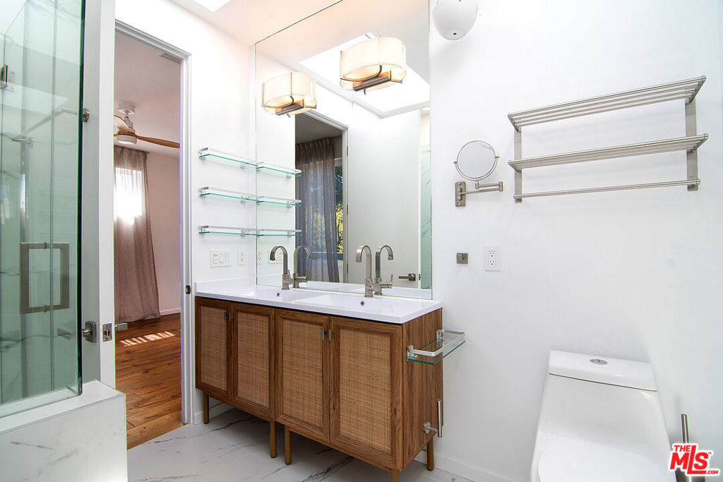 1621 S Bedford Street Property Photo 19