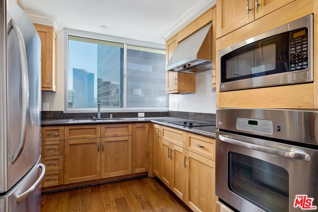 2160 Century Parkway 1201 Property Photo 8