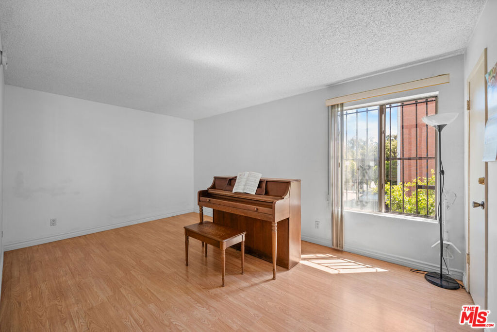 525 La Fayette Park Place 115 Property Photo 10