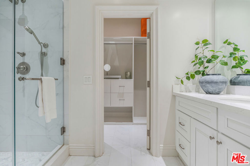 10120 Empyrean Way 102 Property Photo 12