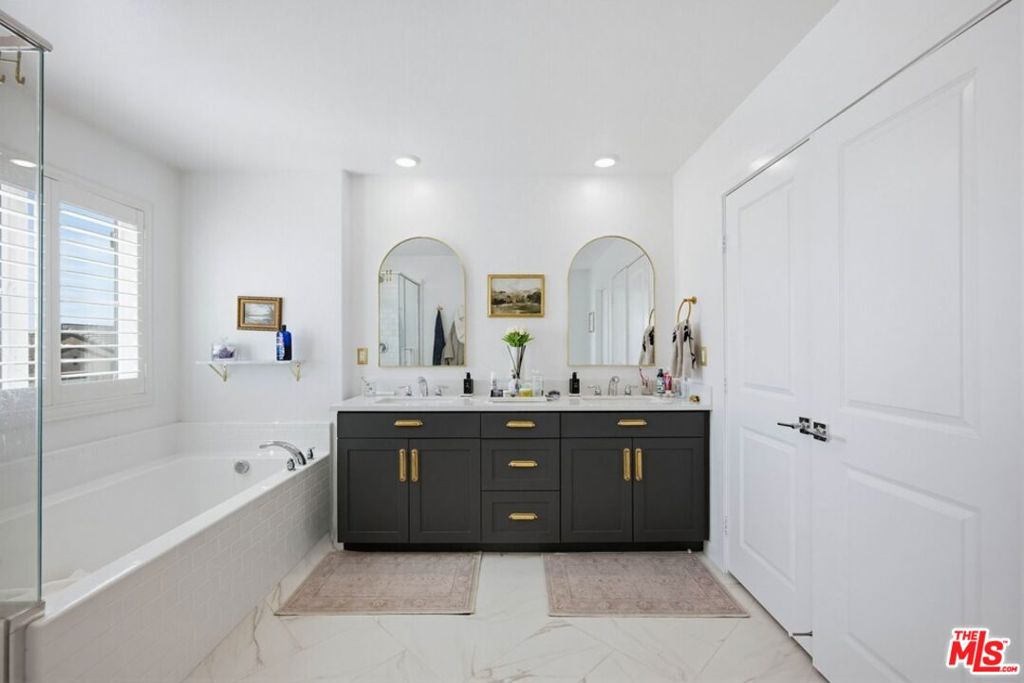 16763 Mistletoe Lane Property Photo 41