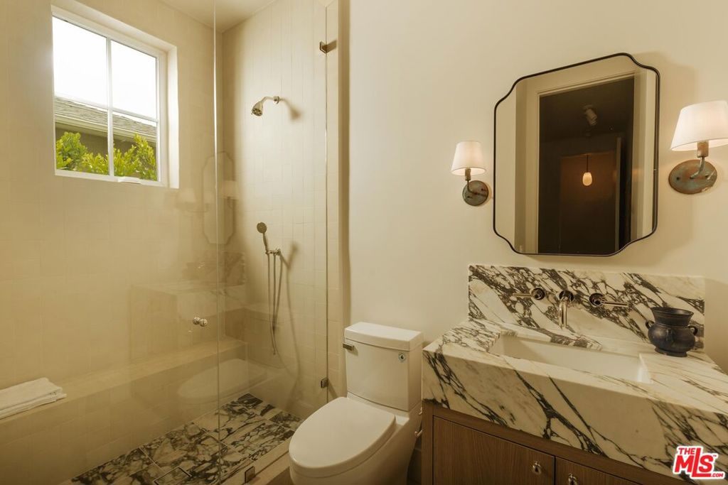 12128 Hesby Street Property Photo 19