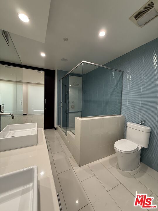 807 Huntley Property Photo 8