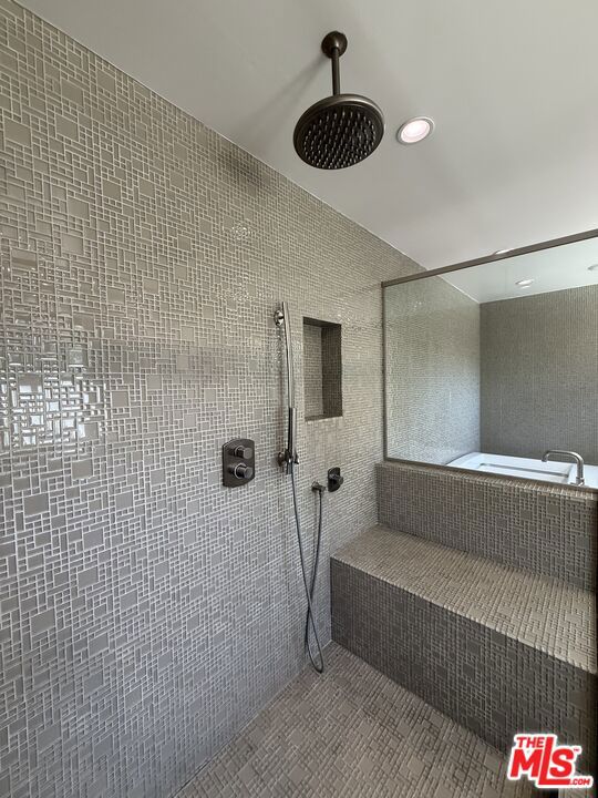 807 Huntley Property Photo 16