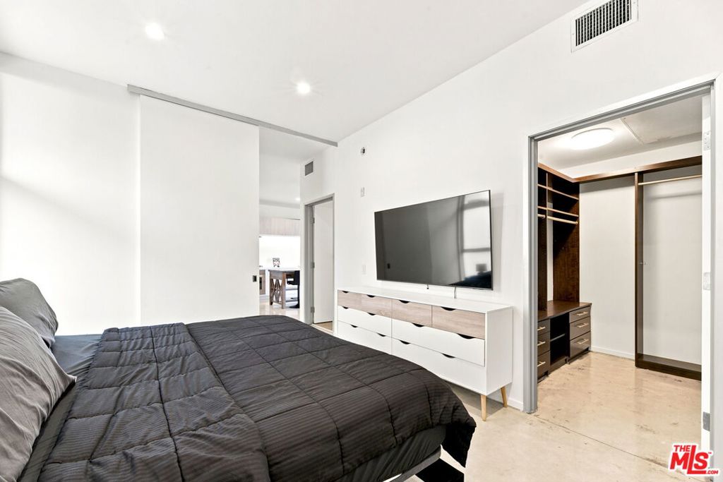 901 Hancock Avenue 201 Property Photo 11