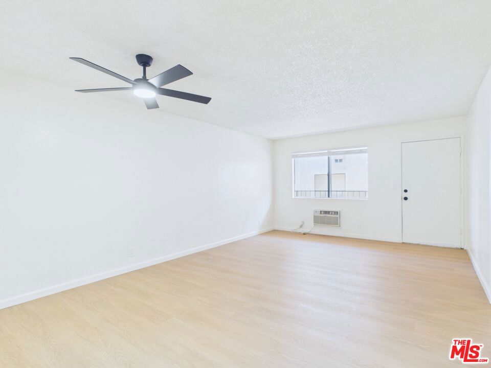 236 S. Ave 55 C Property Photo 8
