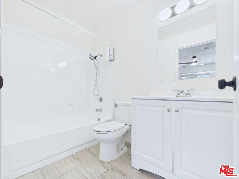 236 S. Ave 55 C Property Photo 12