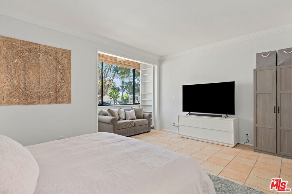 310 Tahiti Way 103 Property Photo 12