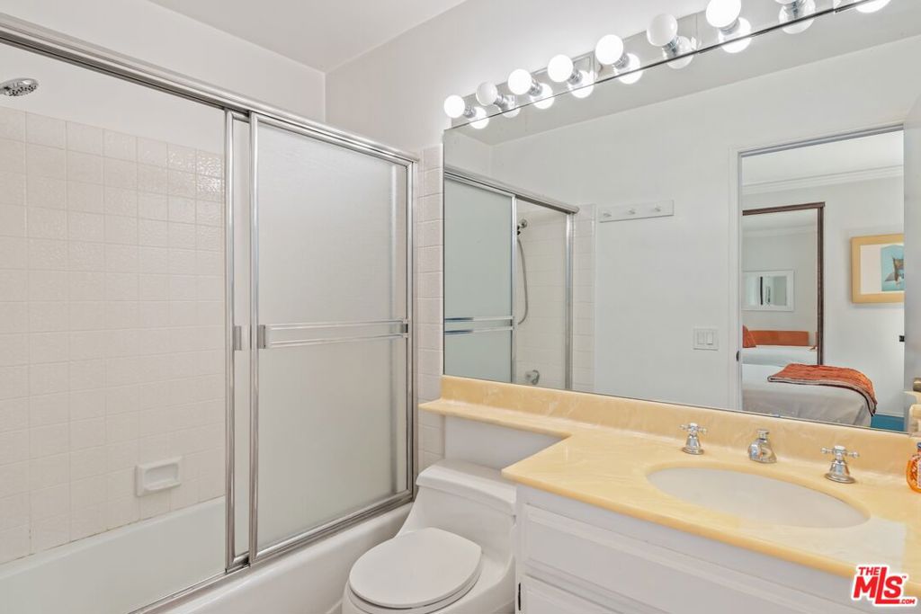 310 Tahiti Way 103 Property Photo 19