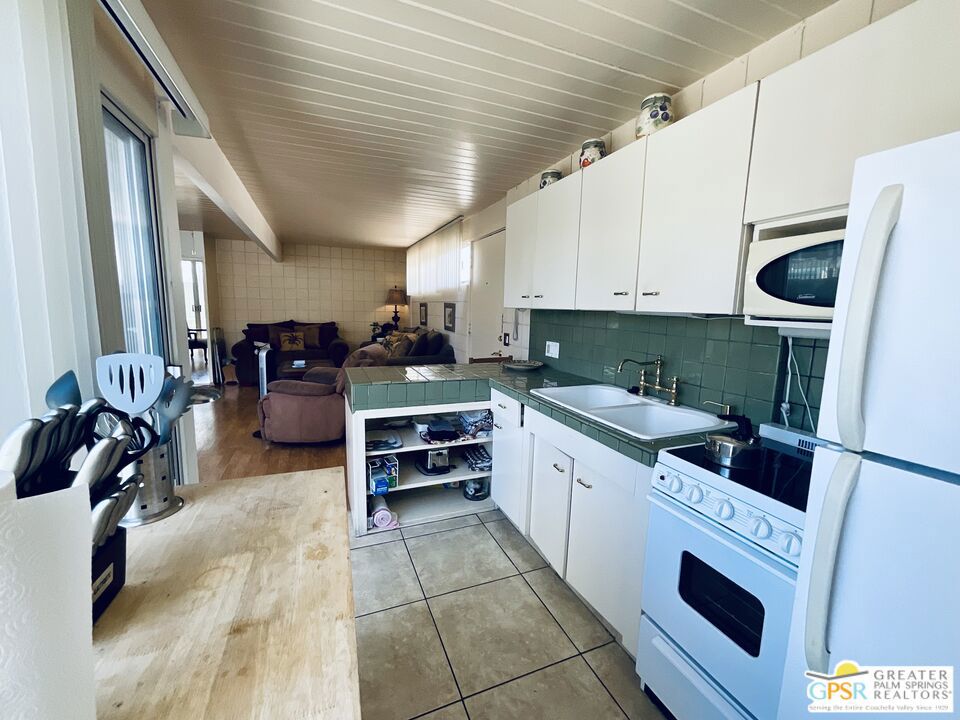 1111 E Palm Canyon Drive 347 Property Photo 11