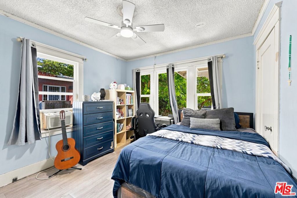 3927 Arlington Avenue Property Photo 10