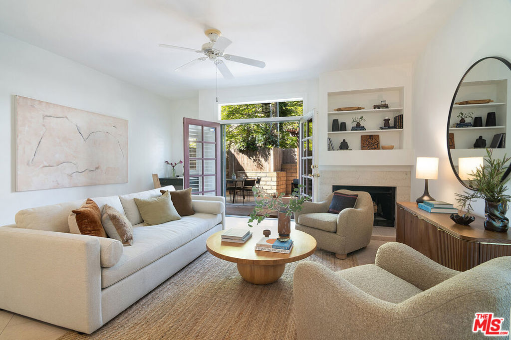 1639 Selby Avenue B Property Photo 2