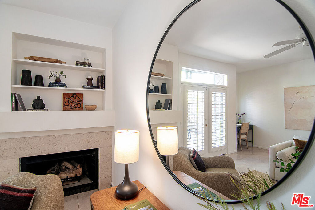 1639 Selby Avenue B Property Photo 6