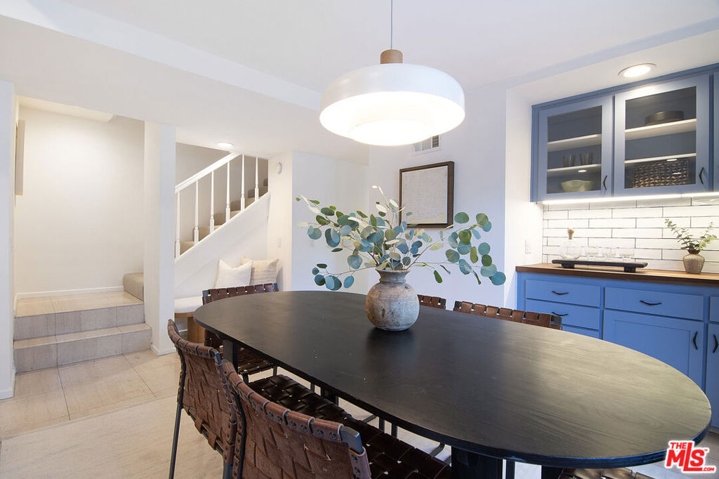 1639 Selby Avenue B Property Photo 10
