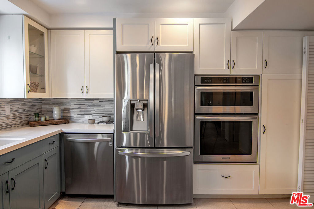 1639 Selby Avenue B Property Photo 15