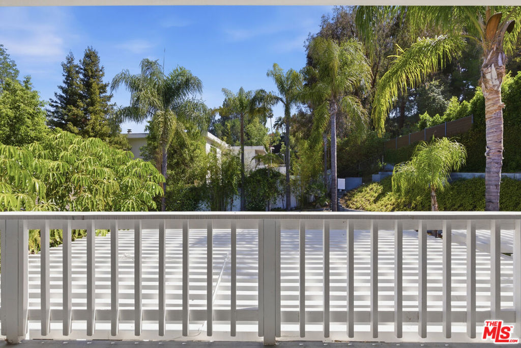 3690 Crownridge Drive Property Photo 40