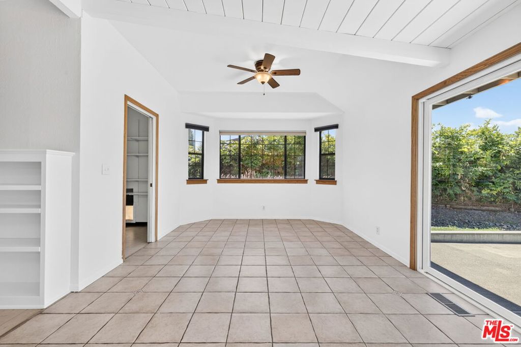 5325 Lone Pine Road Property Photo 18