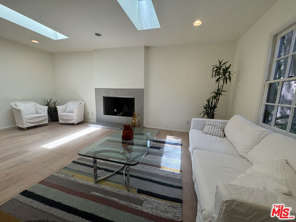 7586 Woodrow Wilson Drive Property Photo 6
