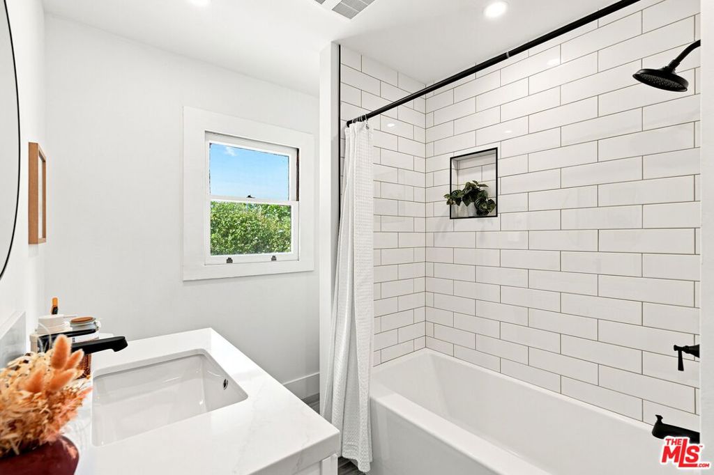 354 N Avenue 57 Property Photo 22
