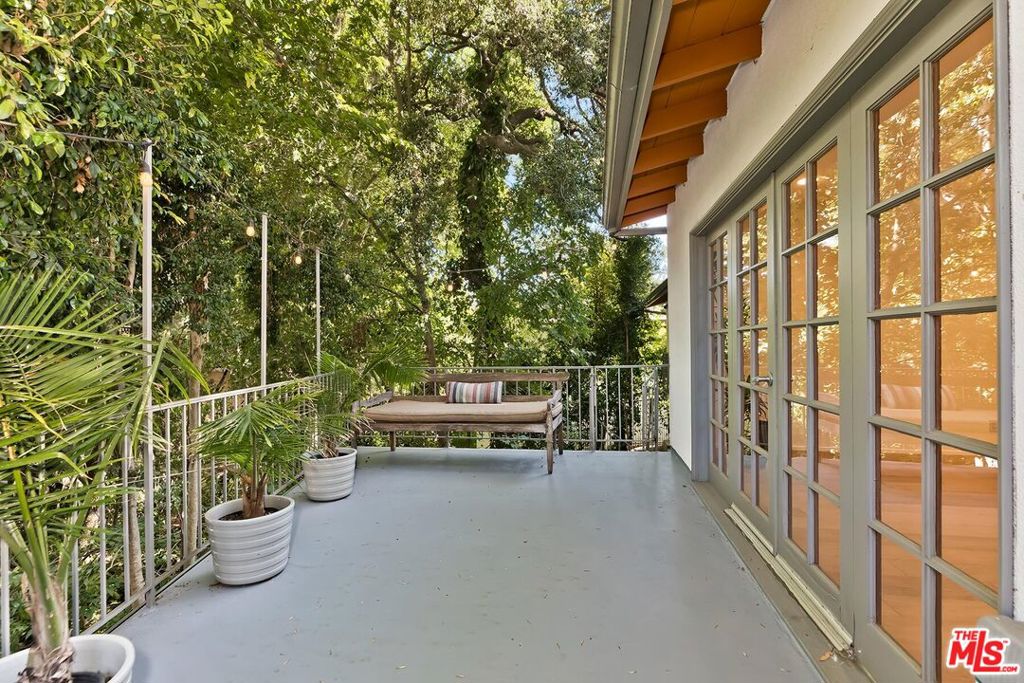 7586 Woodrow Wilson Drive Property Photo 12