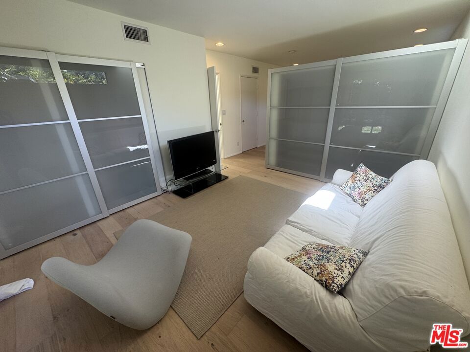 7586 Woodrow Wilson Drive Property Photo 22
