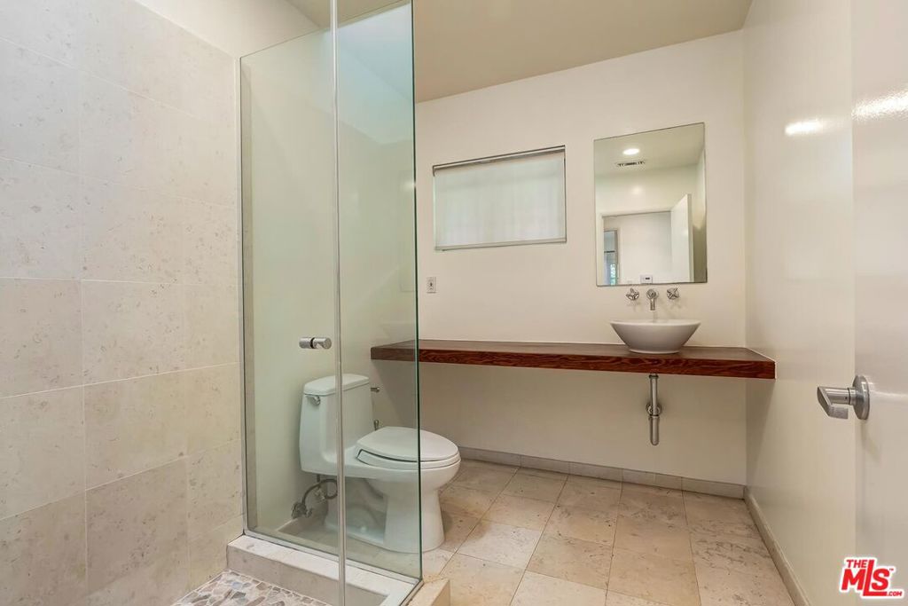 7586 Woodrow Wilson Drive Property Photo 23
