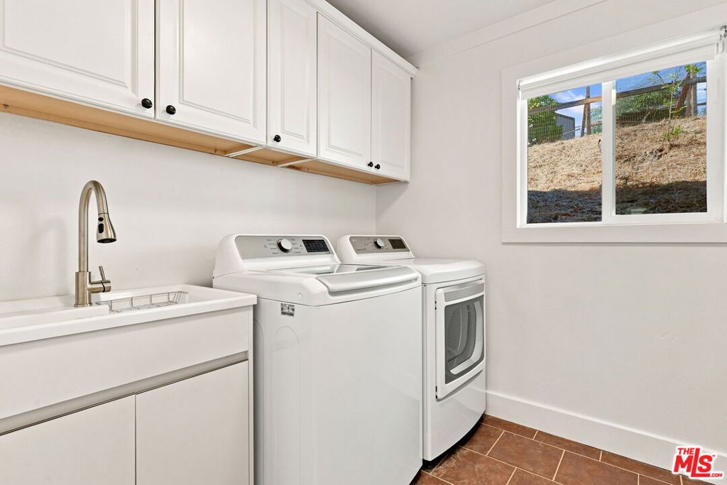 107 Alto Drive Property Photo 26