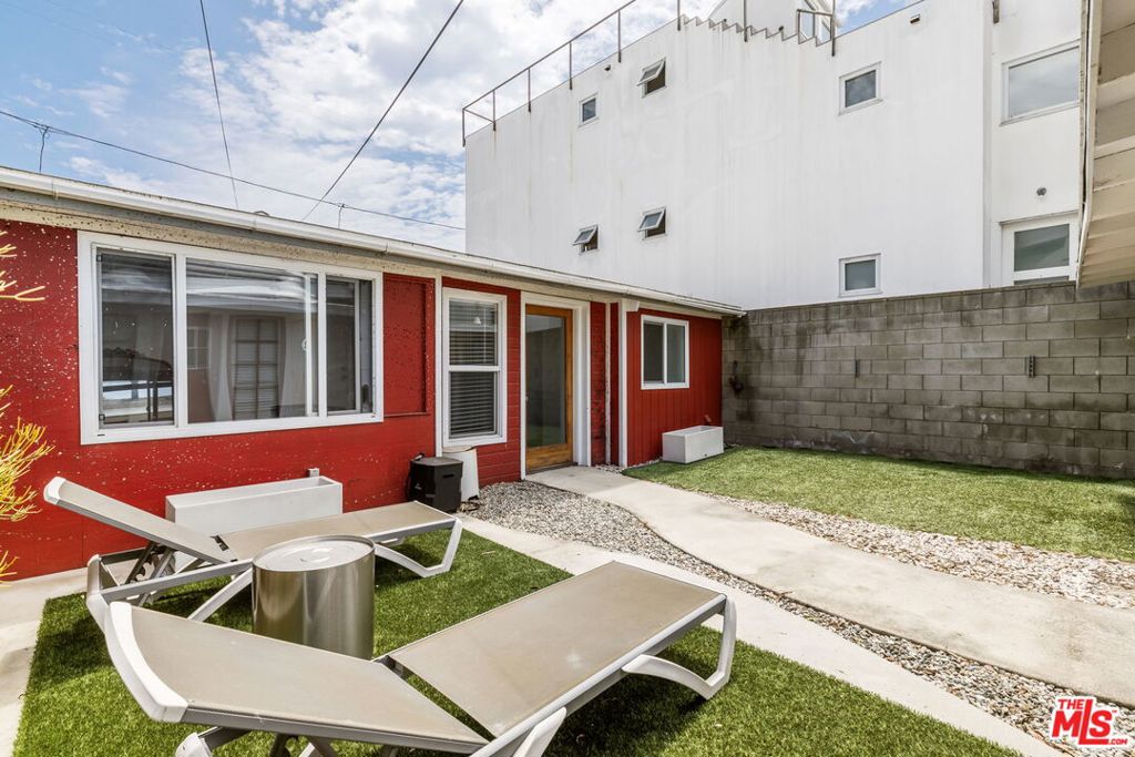 232 Howland Canal Property Photo 18