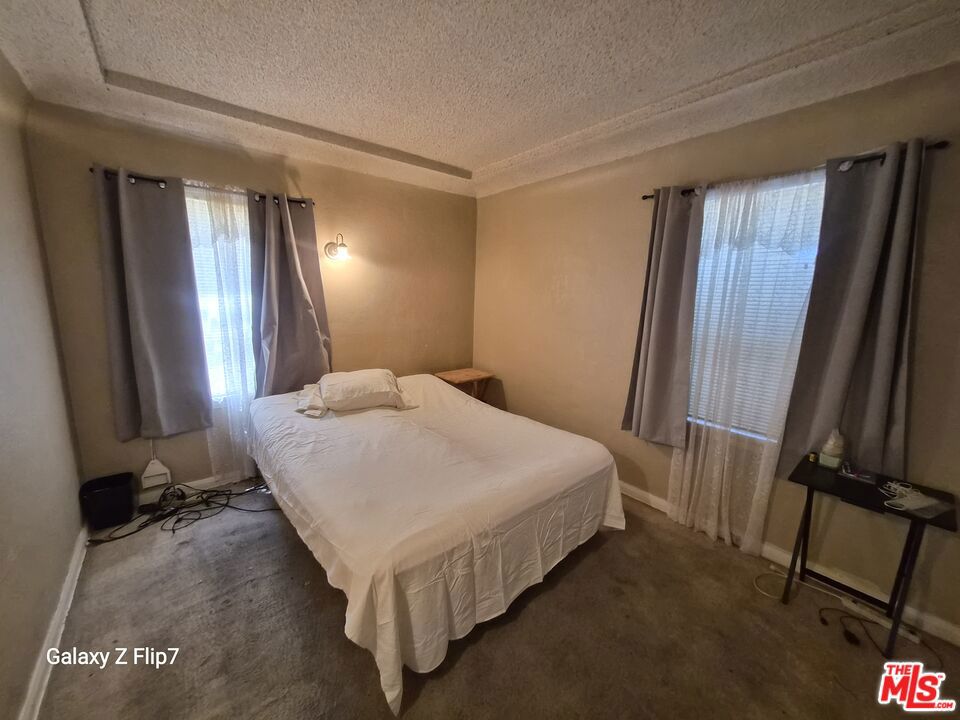 1241 W 43rd Street Property Photo 9