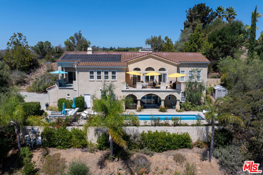 4476 Fallsbrae Road Property Photo 1