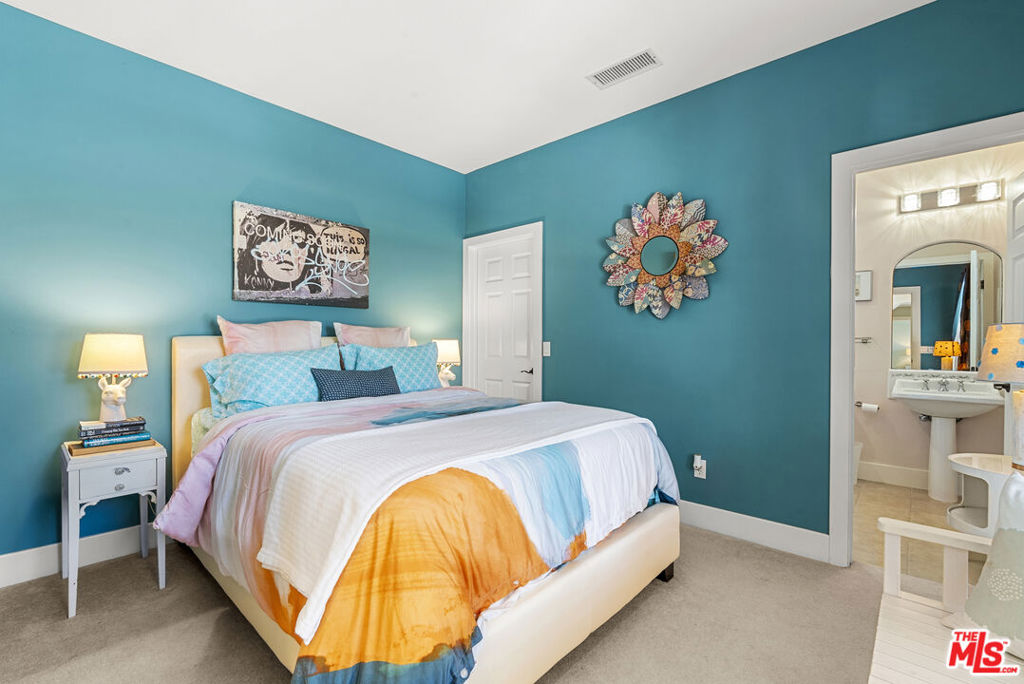 4476 Fallsbrae Road Property Photo 38