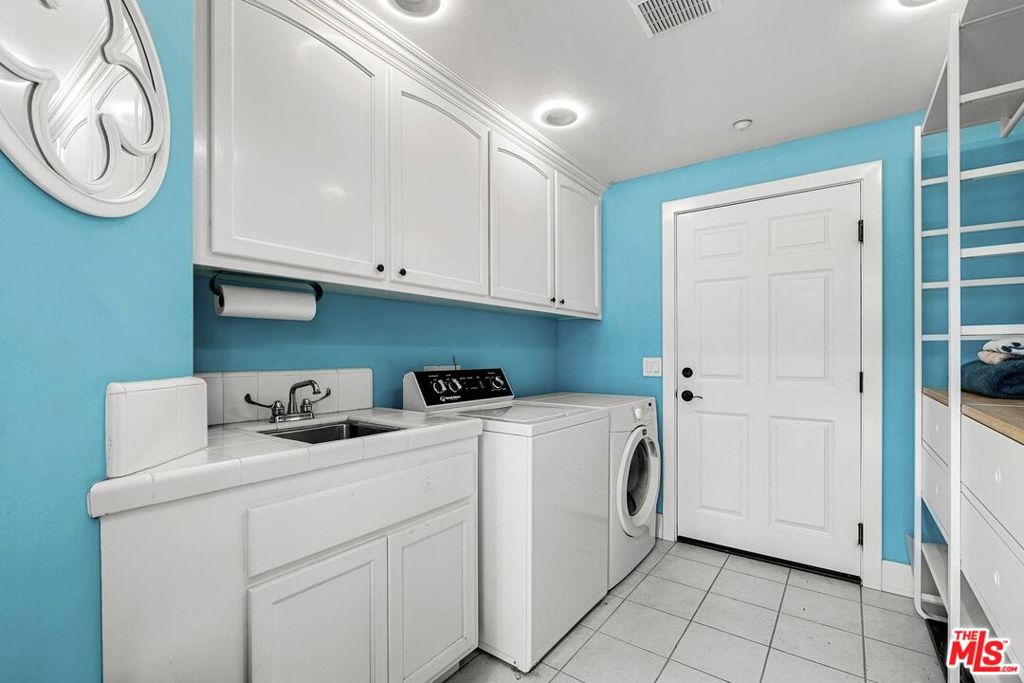 4476 Fallsbrae Road Property Photo 45