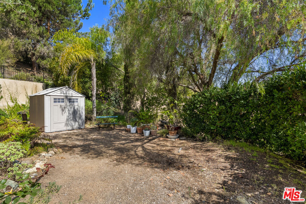 4476 Fallsbrae Road Property Photo 50